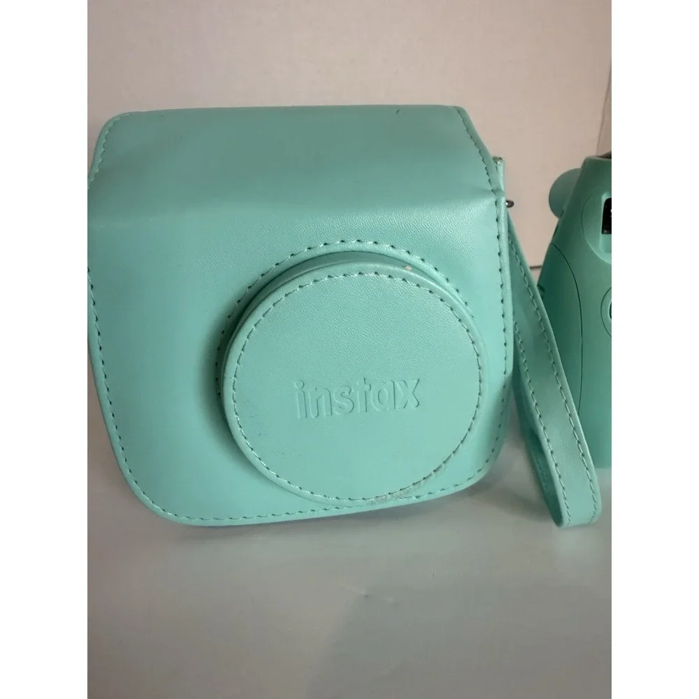 Fujifilm Instax Mini 7S Instant Camera in Mint Green with Matching Case